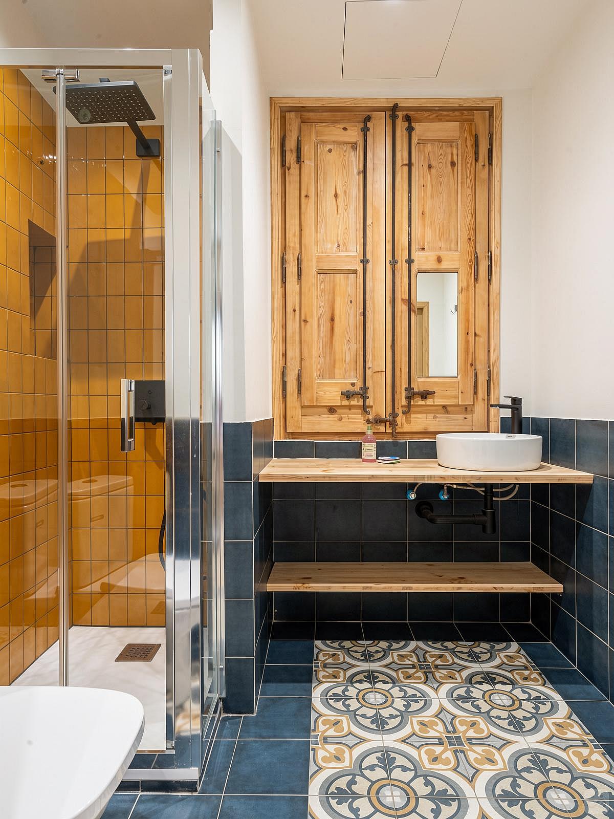  Double Ensuite Bedroom With Balcony 2A  -  Modern Coliving Community with Private Suites in Vibrant Eixample  - Gallery -  65