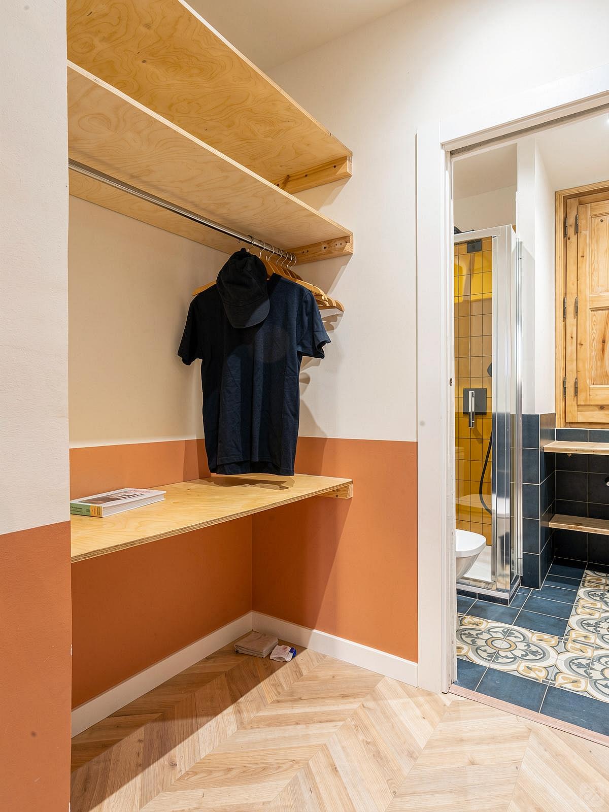  Double Ensuite Bedroom With Balcony 2A  -  Modern Coliving Community with Private Suites in Vibrant Eixample  - Gallery -  57