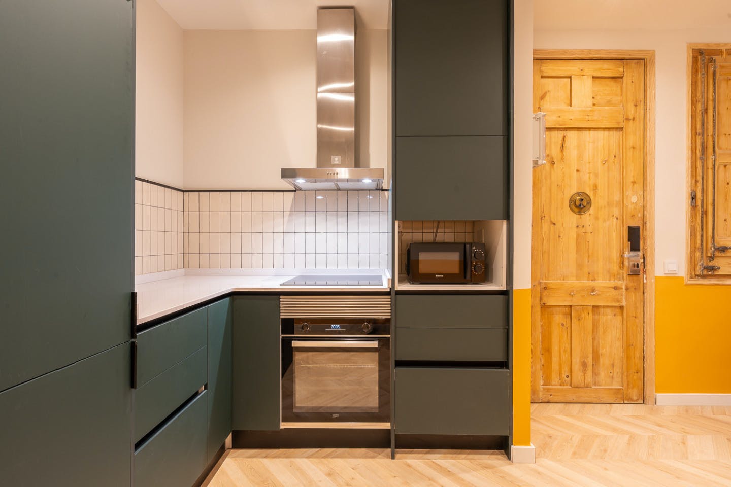  Double Ensuite Bedroom 2B  -  Modern Coliving Community with Private Suites in Vibrant Eixample  - Gallery -  10