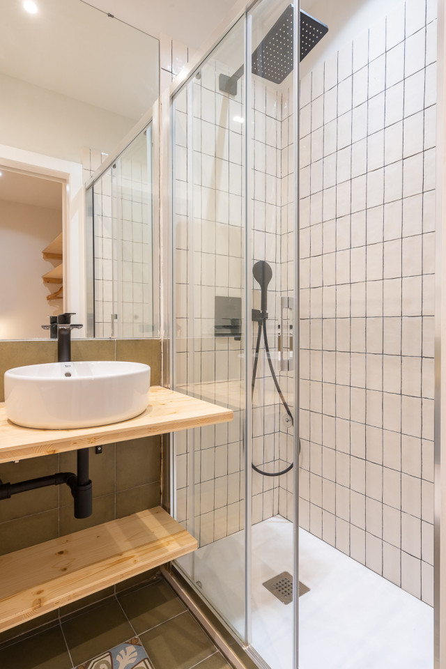  Double Ensuite Bedroom 2B  -  Modern Coliving Community with Private Suites in Vibrant Eixample  - Gallery -  29
