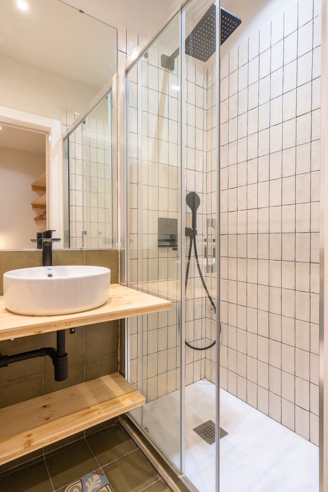  Double Ensuite Bedroom 2B  -  Modern Coliving Community with Private Suites in Vibrant Eixample  - Gallery -  19