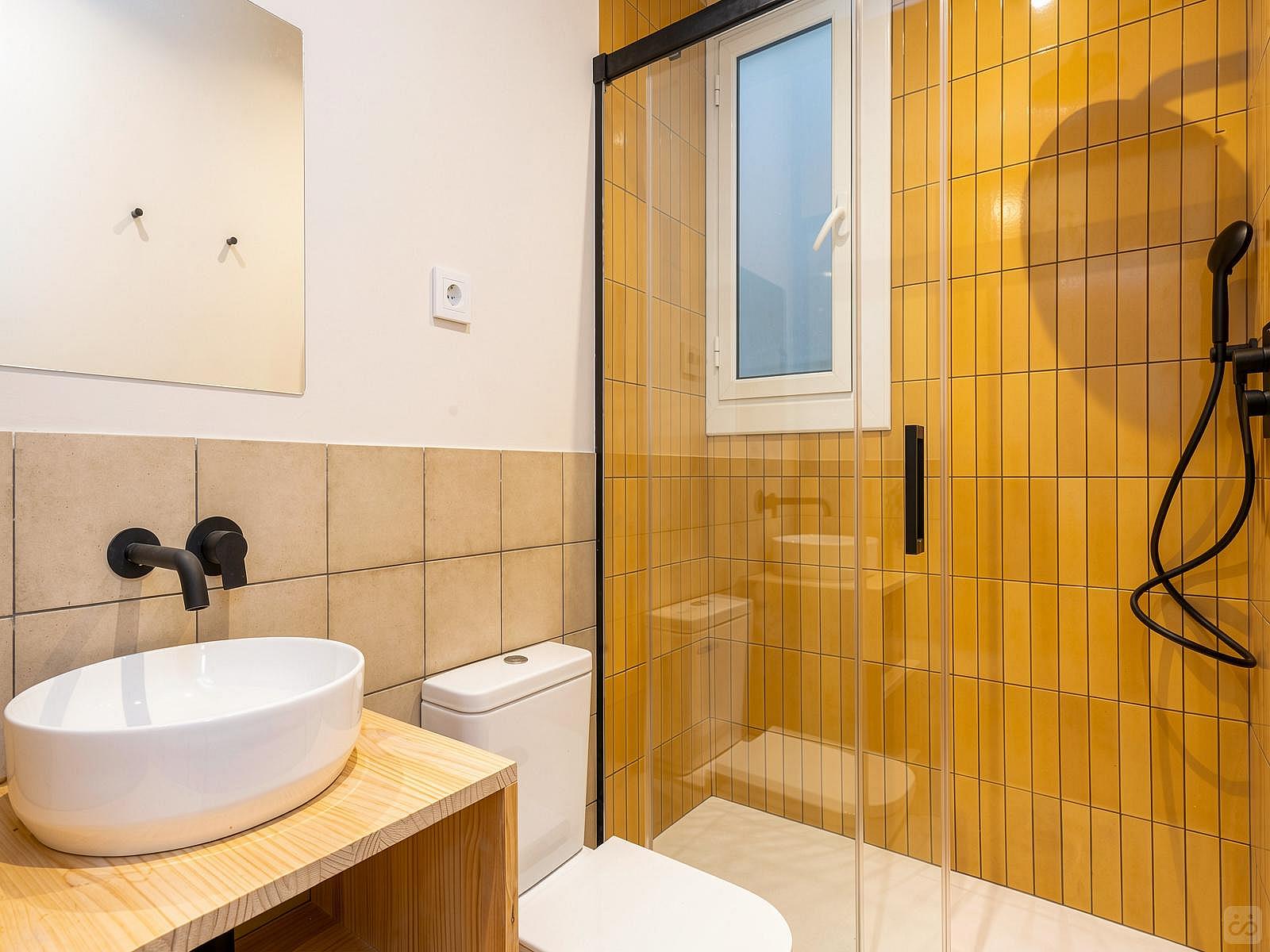  Double Ensuite Bedroom With Gallery 2C  -  Modern Coliving Community with Private Suites in Vibrant Eixample  - Gallery -  59