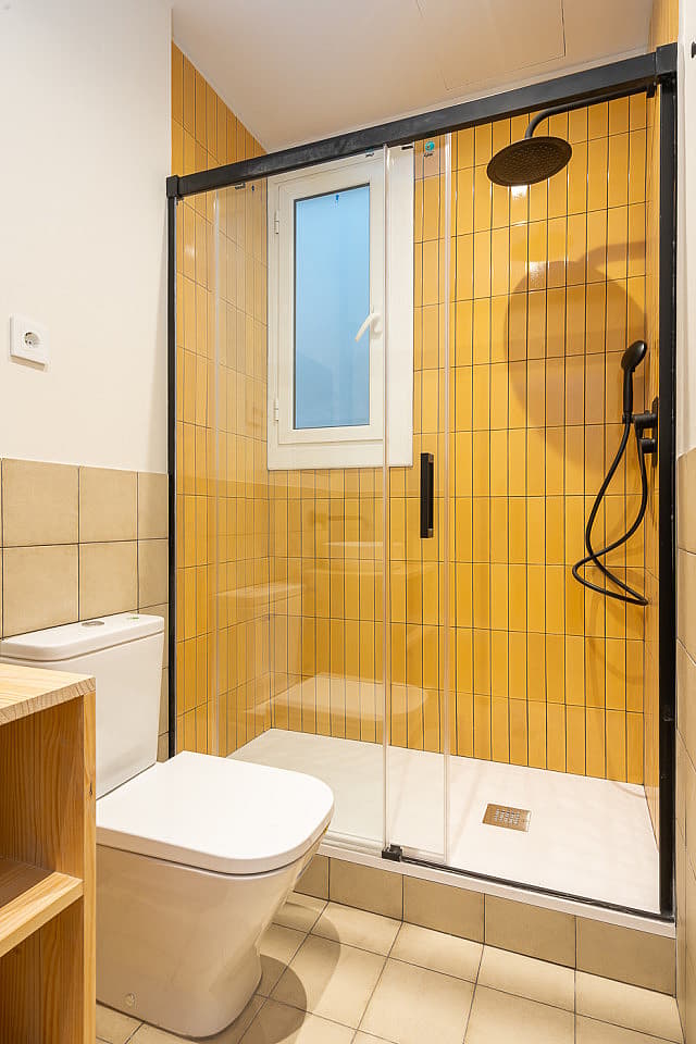  Double Ensuite Bedroom With Gallery 2C  -  Modern Coliving Community with Private Suites in Vibrant Eixample  - Gallery -  48
