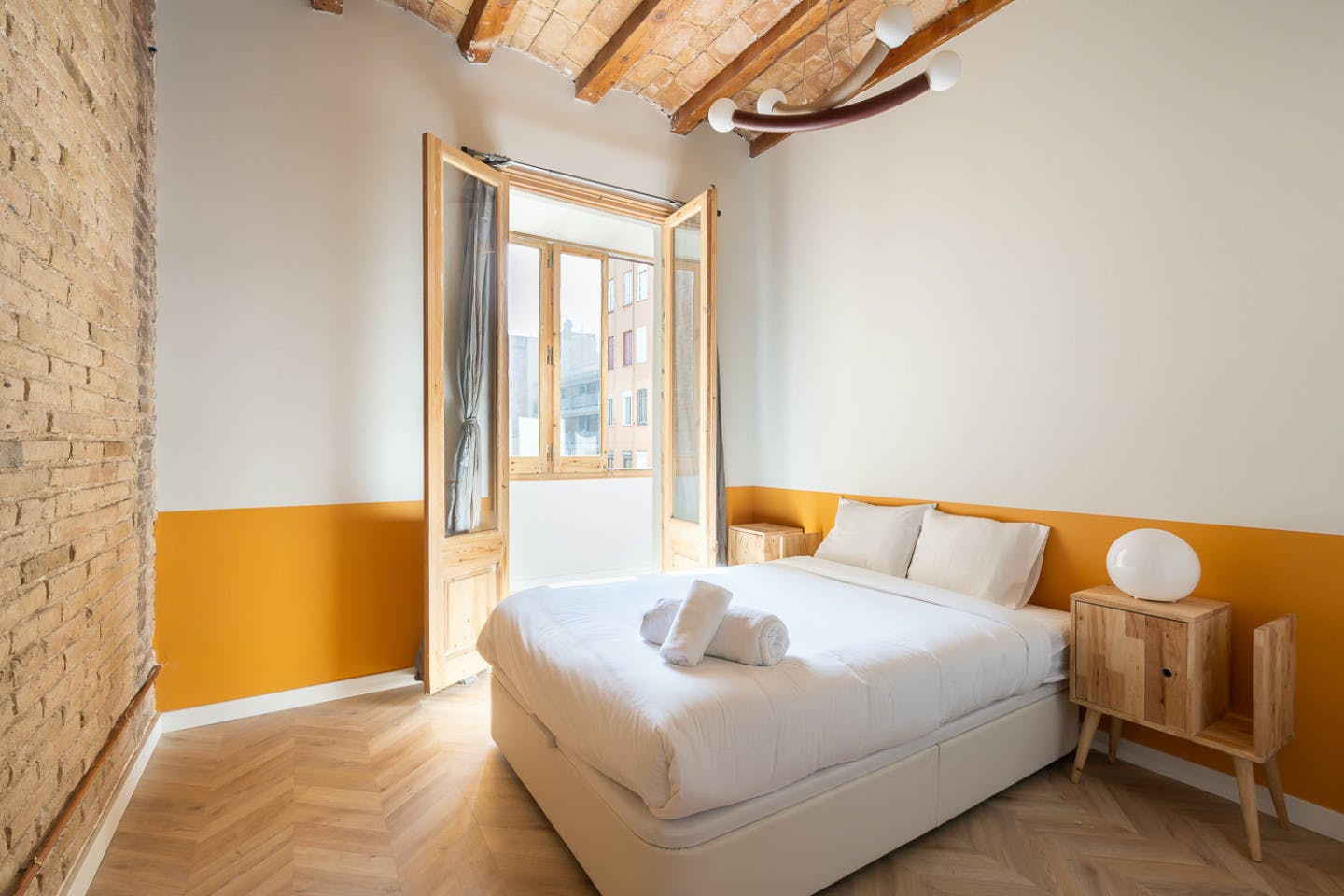  Double Ensuite Bedroom With Gallery 2C  -  Modern Coliving Community with Private Suites in Vibrant Eixample  - Gallery -  4