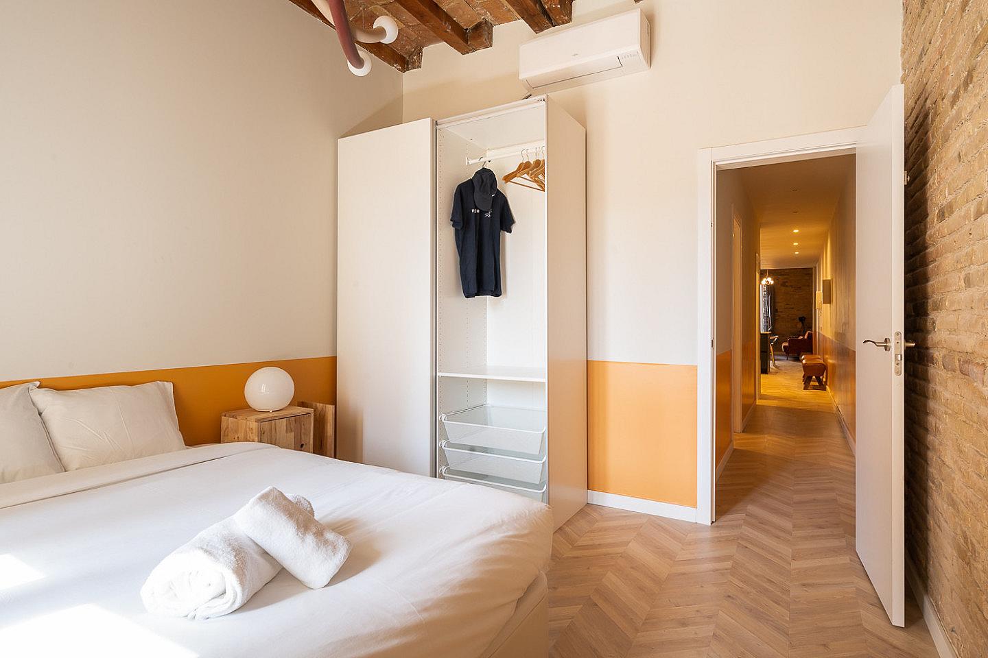  Double Ensuite Bedroom With Gallery 2C  -  Modern Coliving Community with Private Suites in Vibrant Eixample  - Gallery -  37