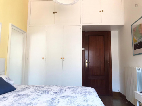 Lovely double bedroom near Puente de La Salve - Gallery - 24