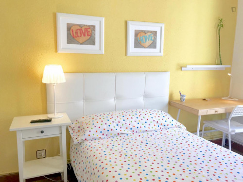 Great double bedroom with a balcony - Gallery - 27