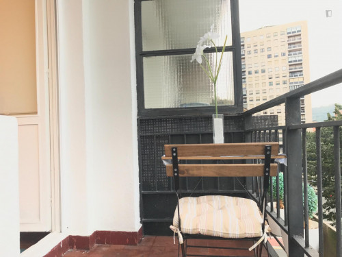 Single bedroom in 4-bedroom apartment - Gallery - 46