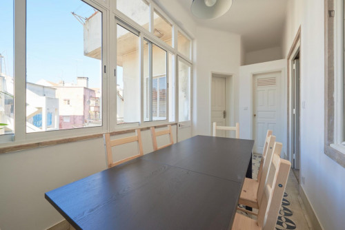 Cosy single bedroom near IST