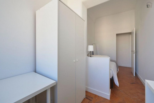 Very cool single bedroom in trendy Alameda