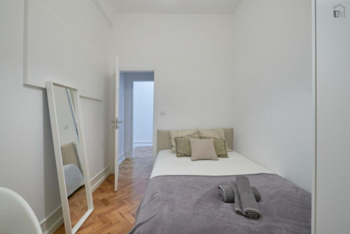 Nice single bedroom in Alameda