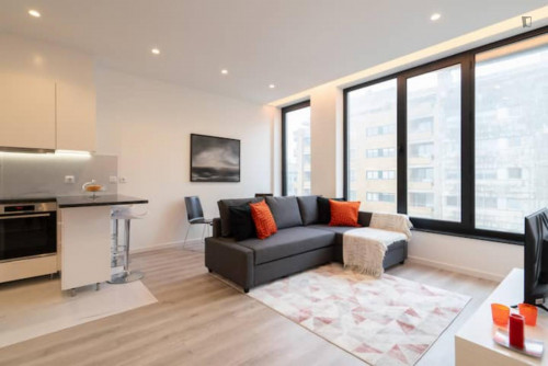 Trendy 1-bedroom apartment near Matosinhos Sul metro station
