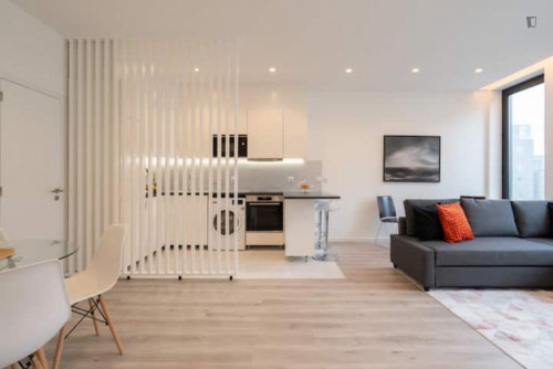 Trendy 1-bedroom apartment near Matosinhos Sul metro station - Gallery - 12