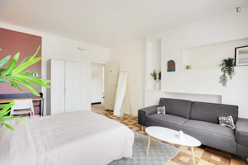 Move into this comfortable 17 m² room near Paris - CLA02