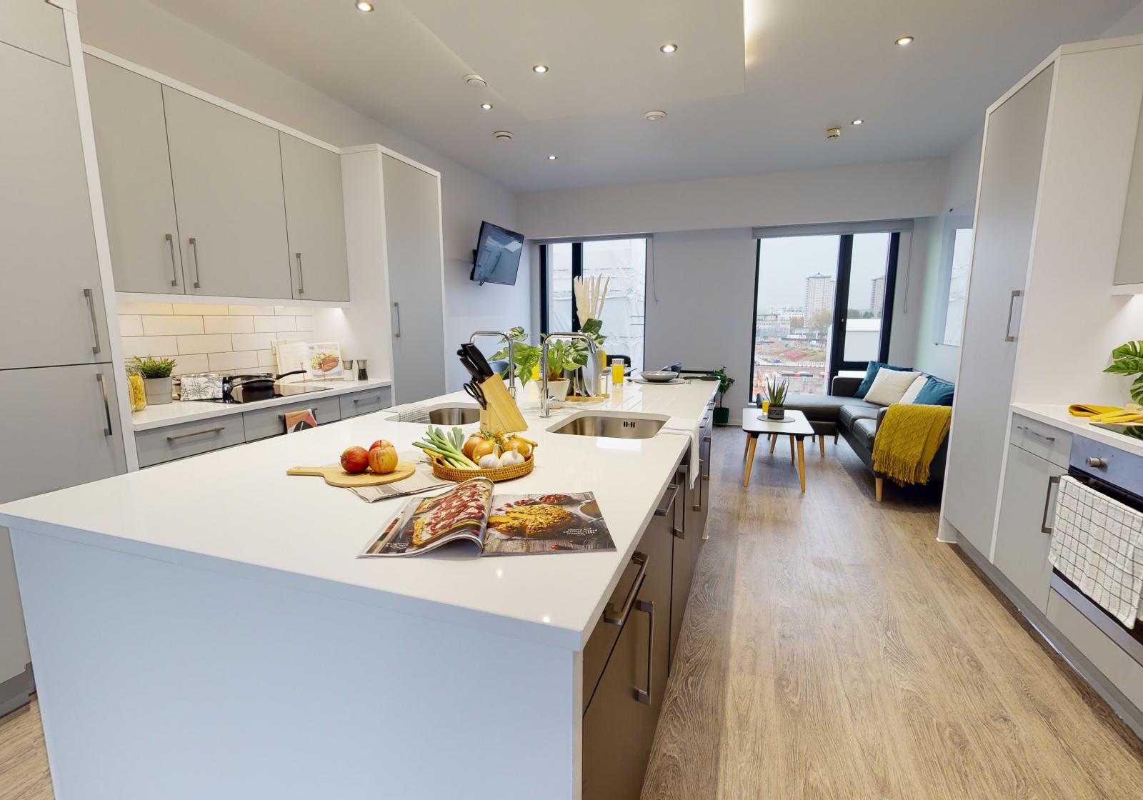  Silver En-Suite  -  iQ Bloomsbury  - Gallery -  2