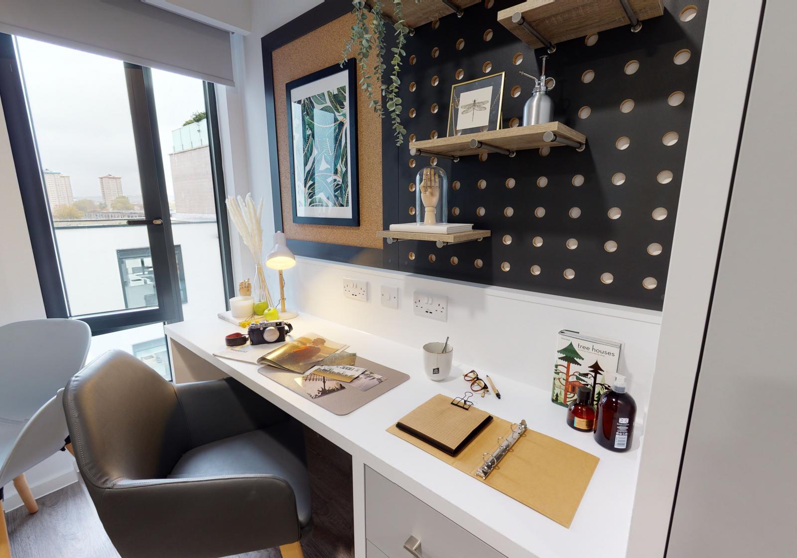  Platinum Studio Plus  -  iQ Bloomsbury  - Gallery -  2