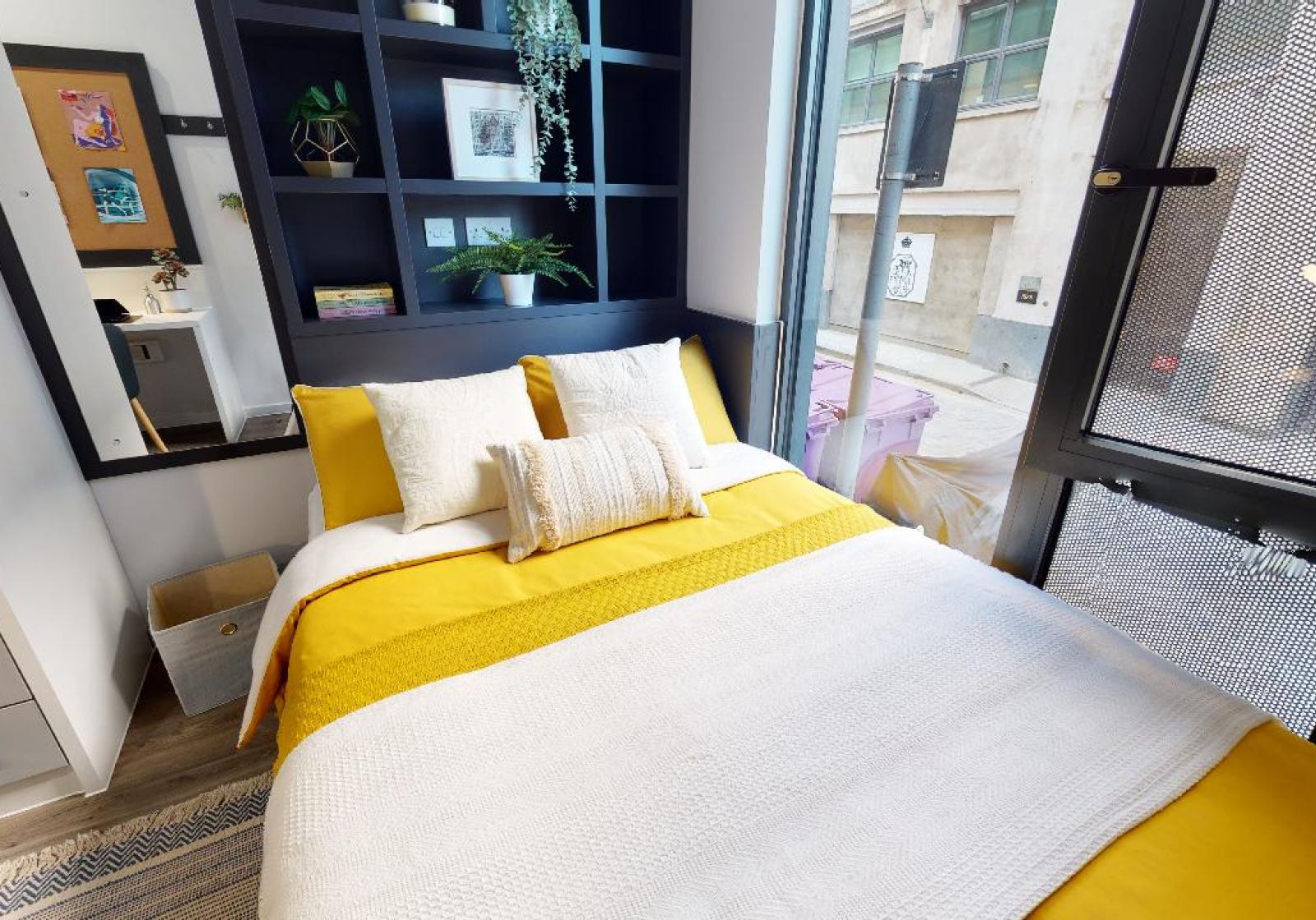  2 Bed Apartment  -  iQ Bloomsbury  - Gallery -  1