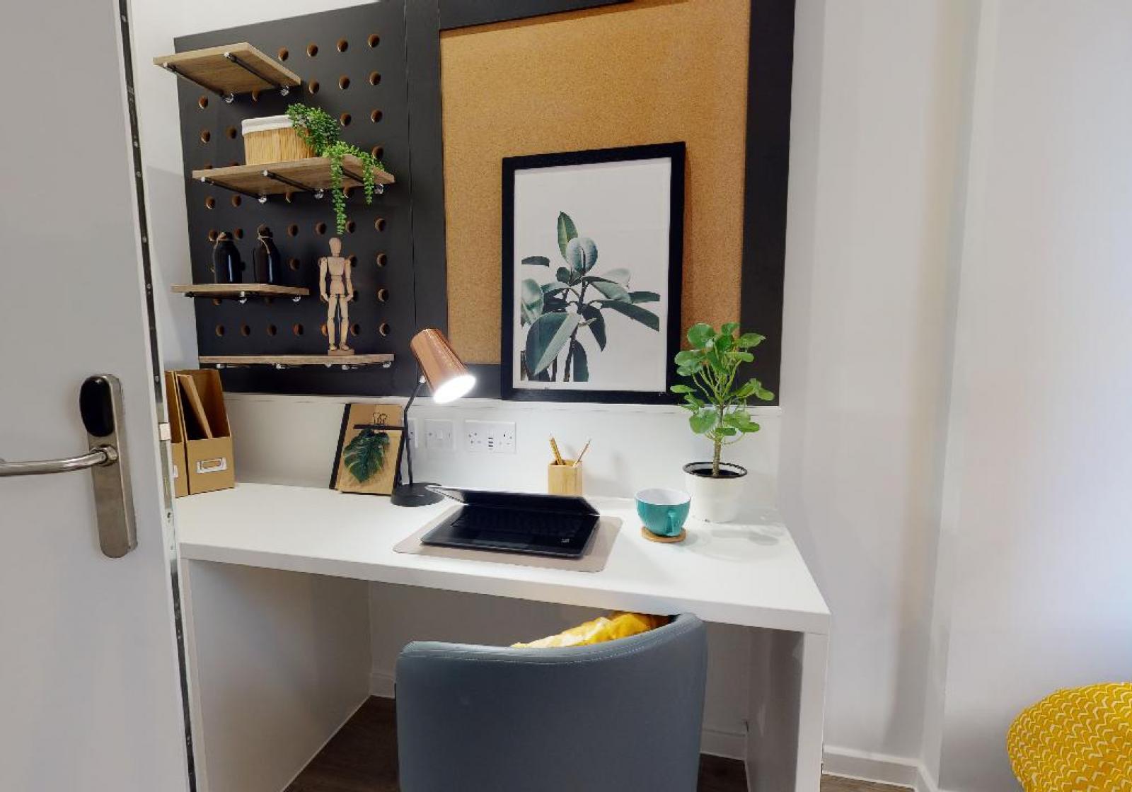  2 Bed Apartment  -  iQ Bloomsbury  - Gallery -  6
