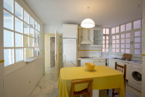 Ample 4-bedroom flat in Los Remedios neighbourhood - Gallery - 30