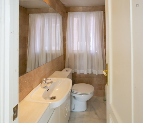 Ample 4-bedroom flat in Los Remedios neighbourhood - Gallery - 24