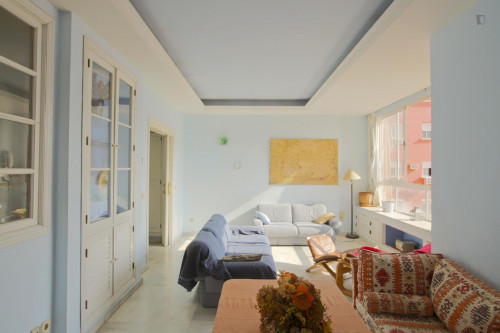 Ample 4-bedroom flat in Los Remedios neighbourhood - Gallery - 17