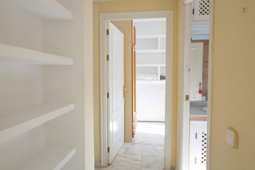 Ample 4-bedroom flat in Los Remedios neighbourhood - Gallery - 5