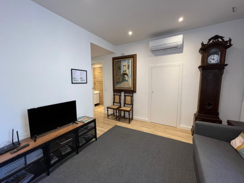 Colourful and great 2-bedroom flat - Gallery - 20