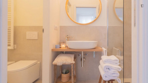 Charming 1-bedroom apartment in Como - Gallery - 17