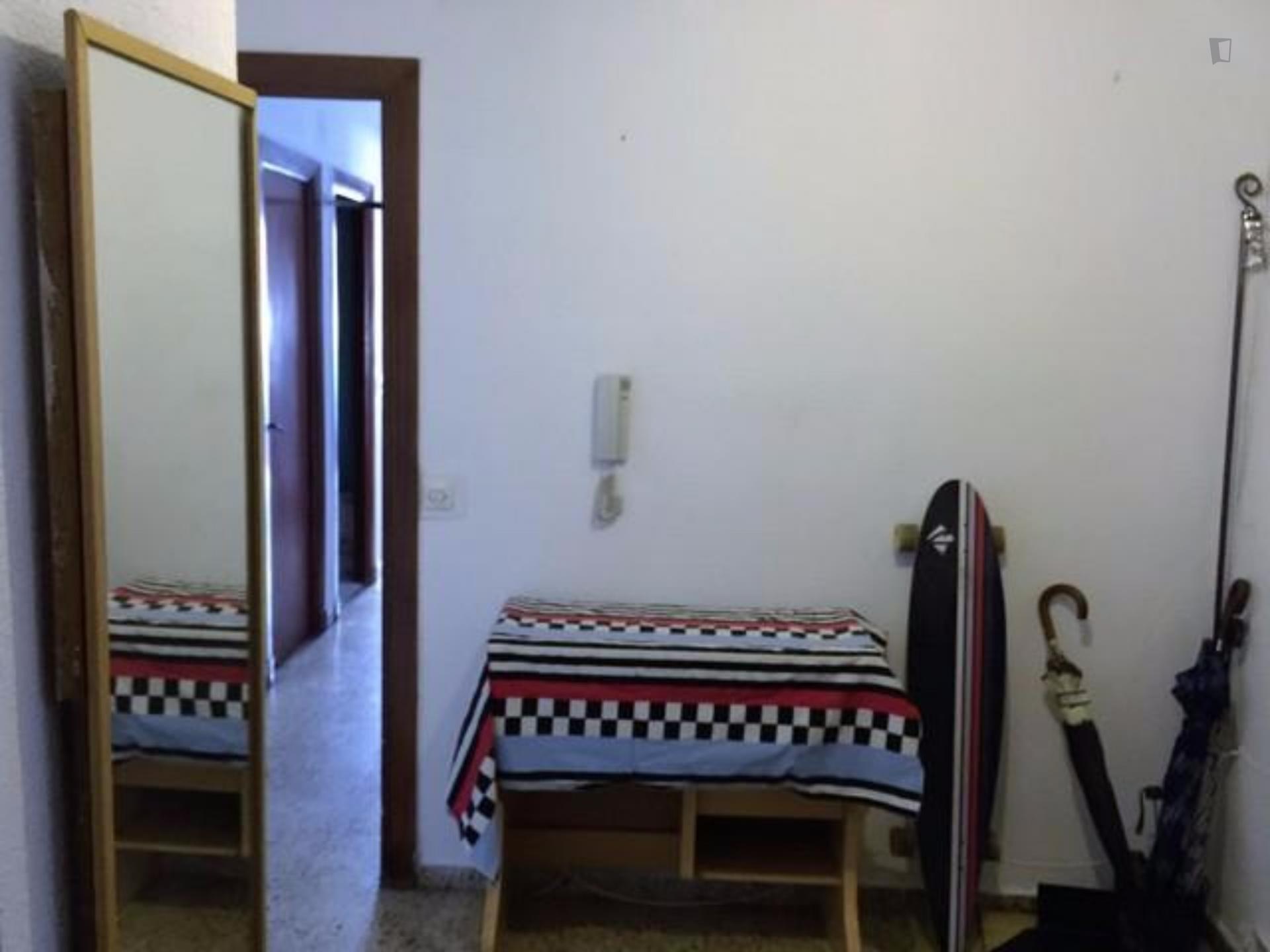 Homely single bedroom in the heart of Salamanca