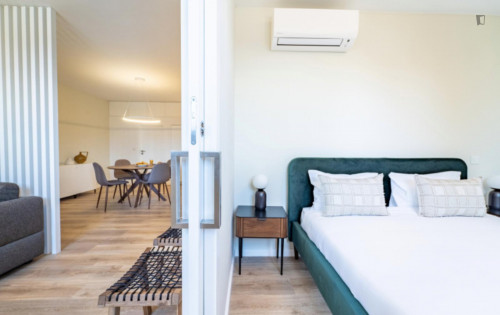 Bright 1 bedroom apartment near Braga Cathedral