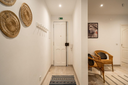 Inviting 3-bedroom apartment in Penha de França