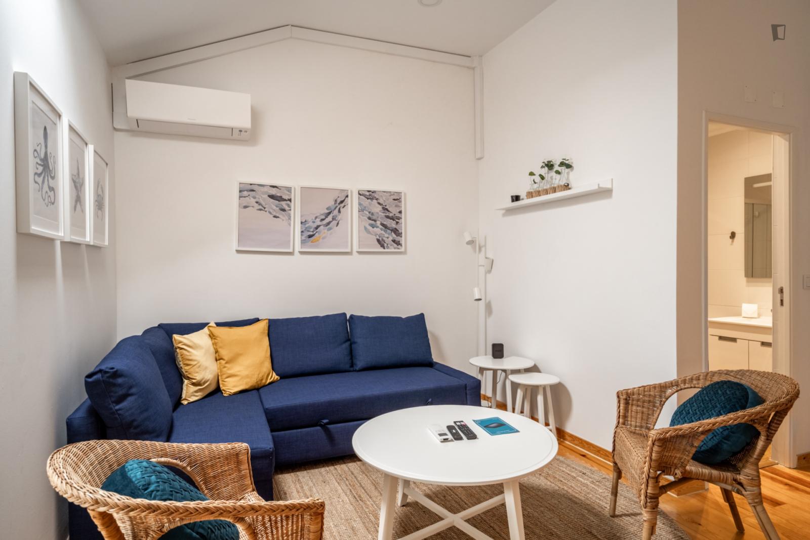  Inviting 3-Bedroom Apartment In Penha De França  -  Inviting 3-bedroom apartment in Penha de França  - Gallery -  1