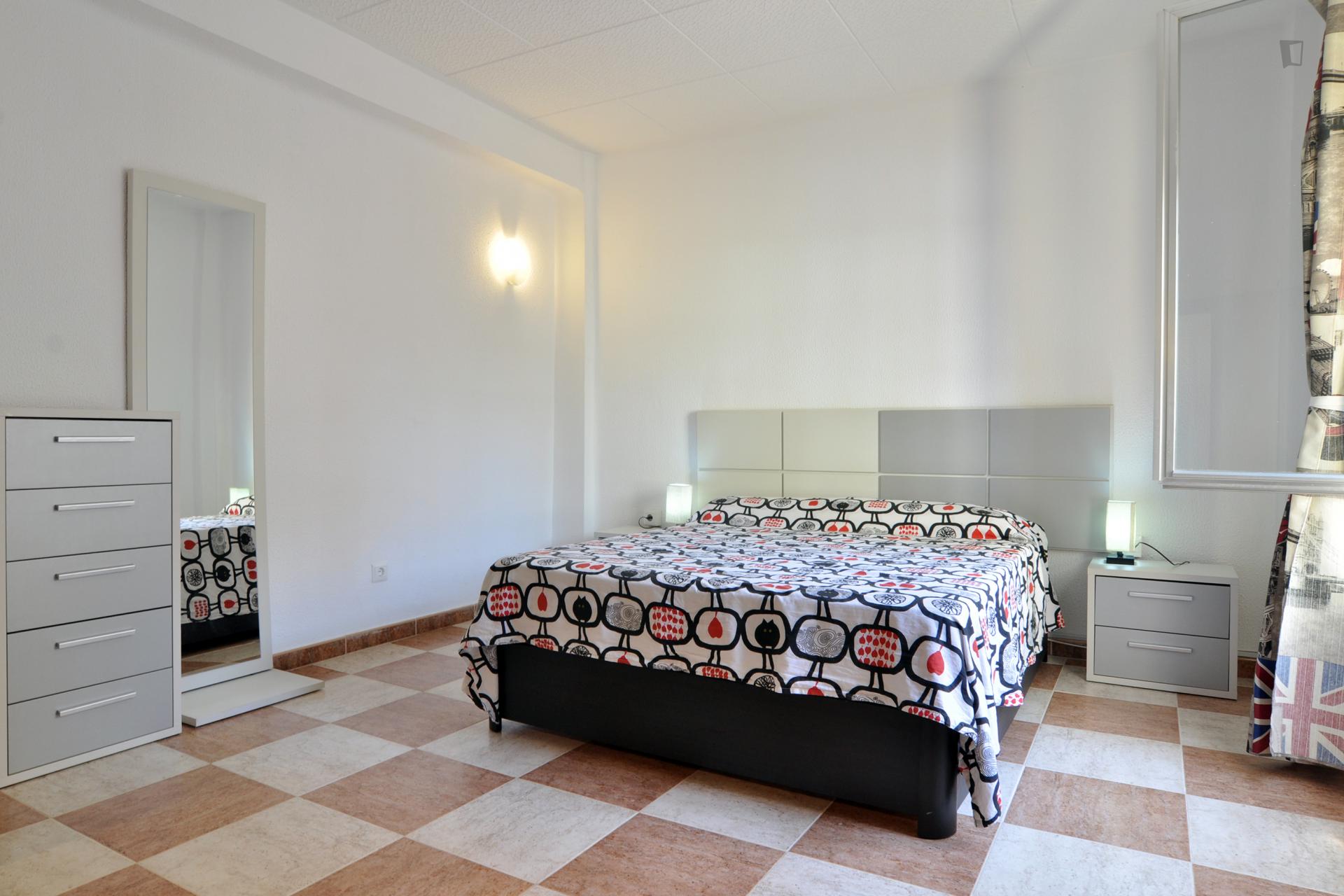 Cool 2-bedroom apartment close to Facultad de Ciencias Económicas y Empresariales