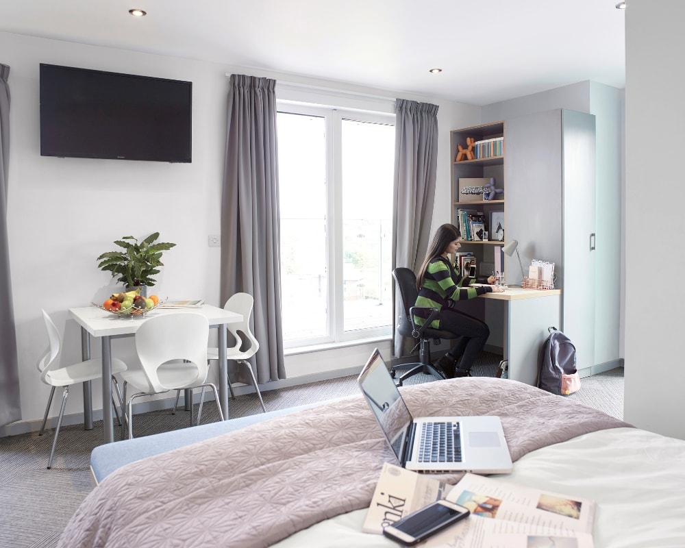  Platinum Studio Deluxe (Balcony)  -  Lace Market Studios  - Gallery -  4