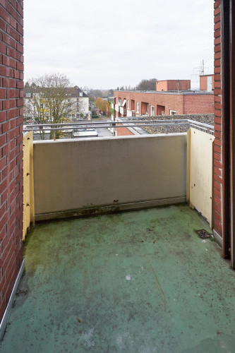 Appealing single bedroom with a balcony, in Wersten