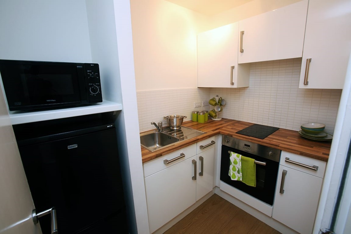  Silver Large Courtyard Studio  -  CODE Leicester  - Gallery -  4