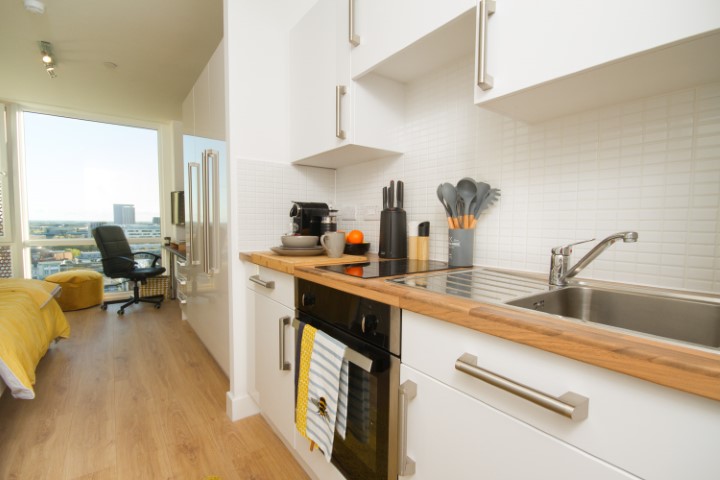 Skyline Deluxe Studio With City View - CODE Fairfax Street - Gallery - 2
