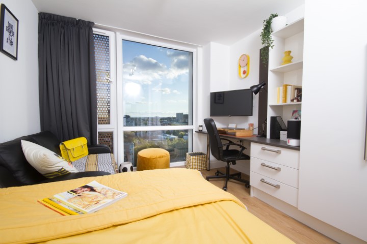 Skyline Deluxe Studio With City View - CODE Fairfax Street - Gallery - 1