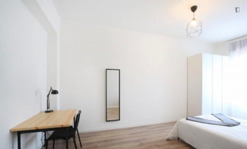 Delightful single bedroom close to Modena train station