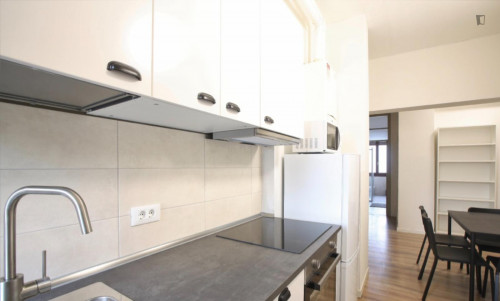 Delightful single bedroom close to Modena train station