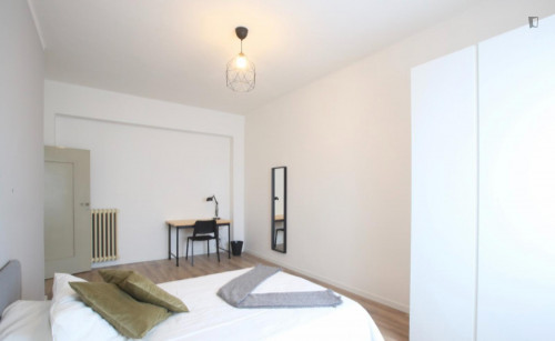 Delightful single bedroom close to Modena train station