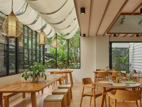 Gorgeous hotel near Wat Pa Khlong Kung