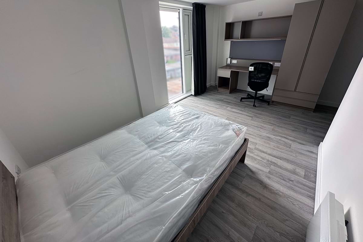 Large En-Suite - CODE Harper Road - Gallery - 5