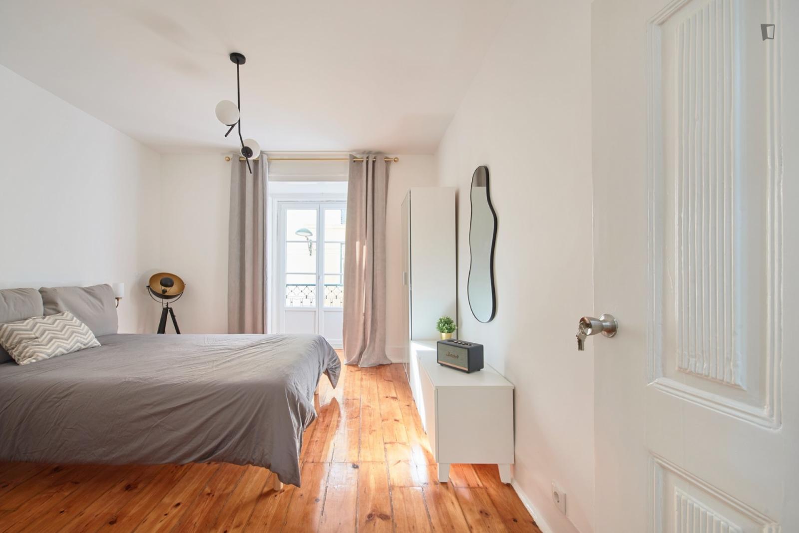 Appealing Single Bedroom With Balcony - Appealing single bedroom with balcony - Gallery - 1