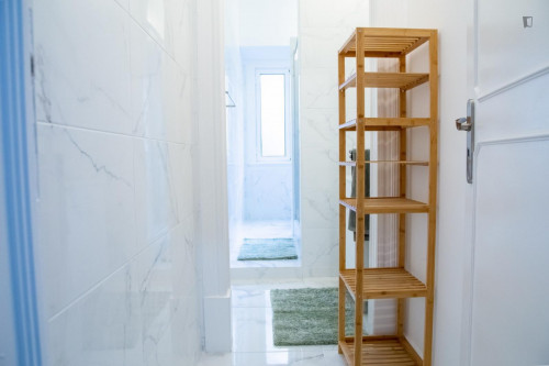 Appealing single bedroom  - Gallery -  5