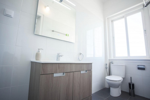 Appealing single bedroom