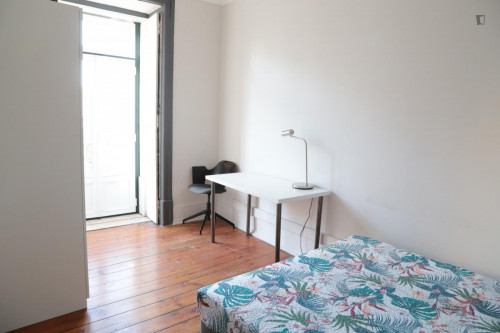 Attractive single bedroom with balcony