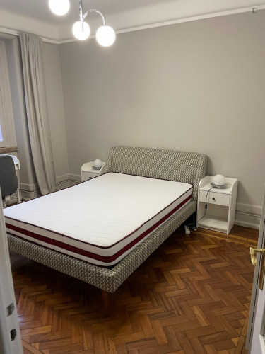 Attractive single bedroom