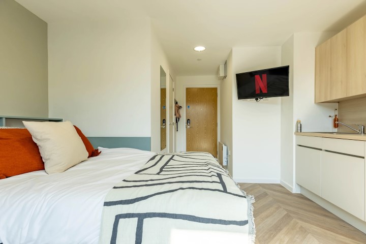 Bronze Studio - The Brook - Gallery - 1