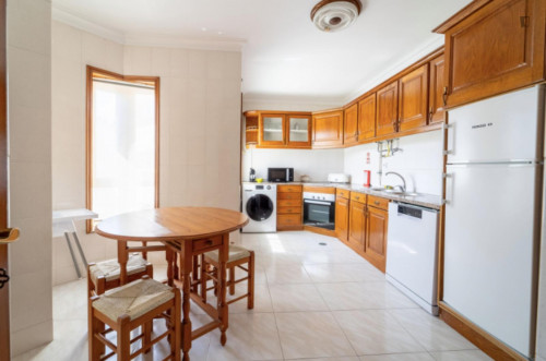 Snug 3-bedroom apartment with balcony a short drive from Viana do Castelo - Gallery - 17
